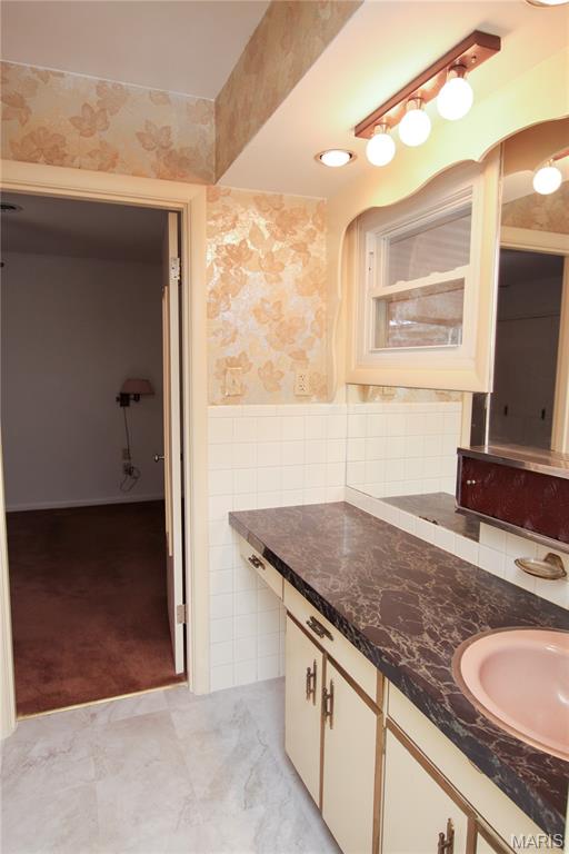 430 Scottsdale Drive