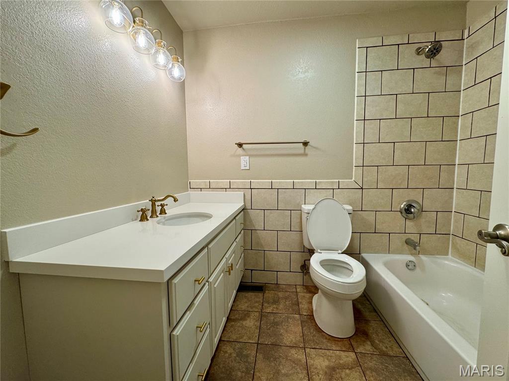 1070 Louisiana Street