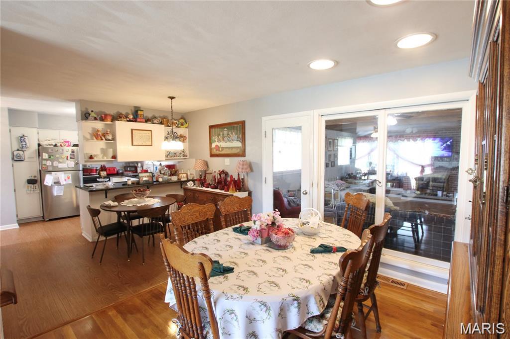 831 S Mansion Street