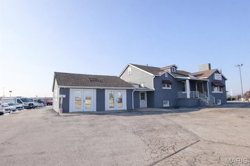 655 E Springfield Road Unit: 105