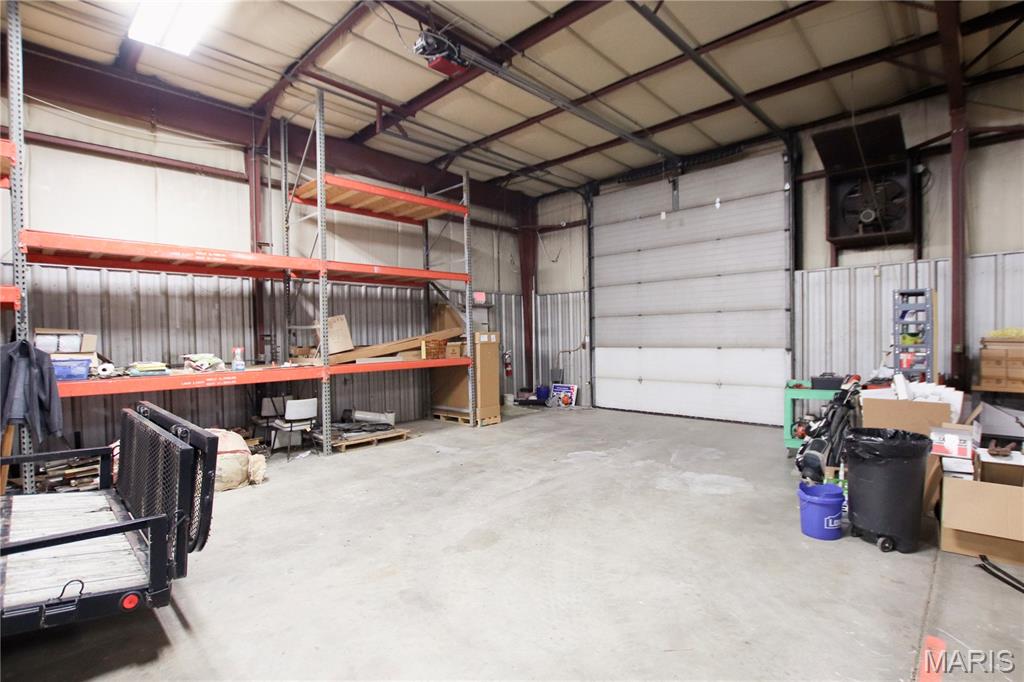 10825 N Service Road