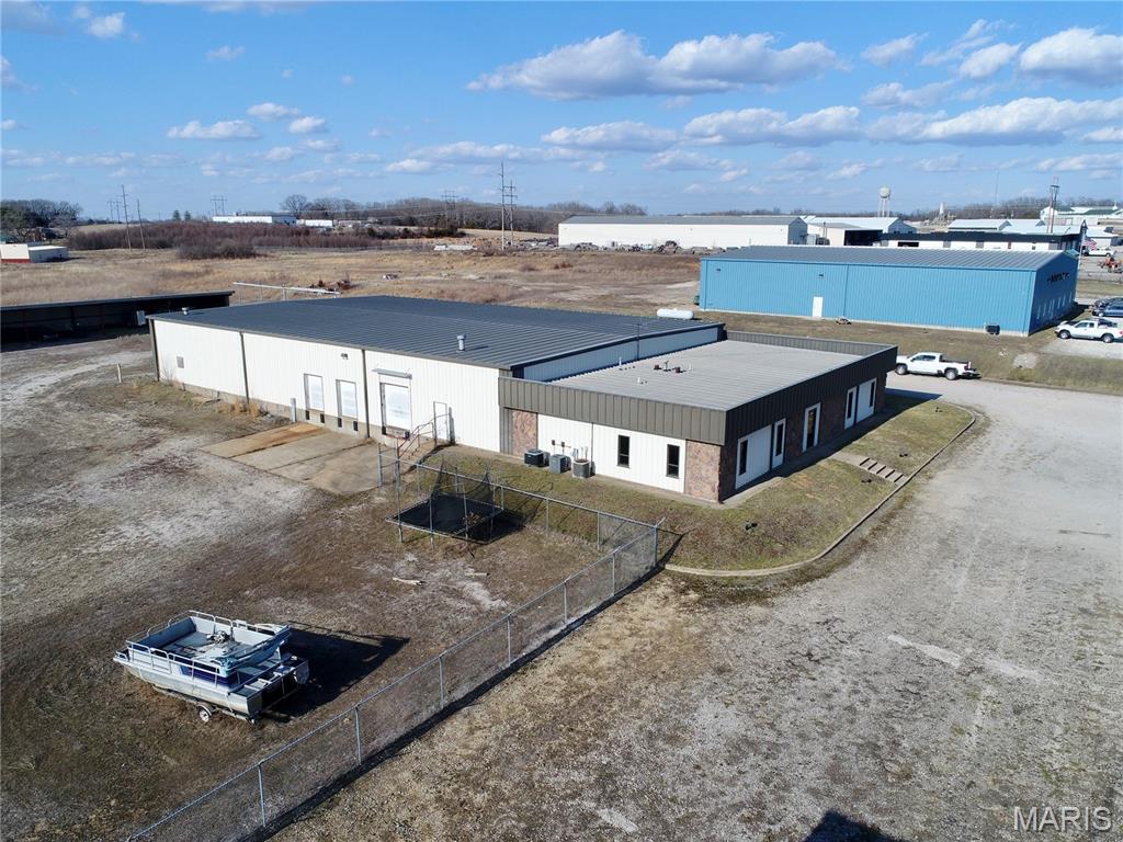 10825 N Service Road