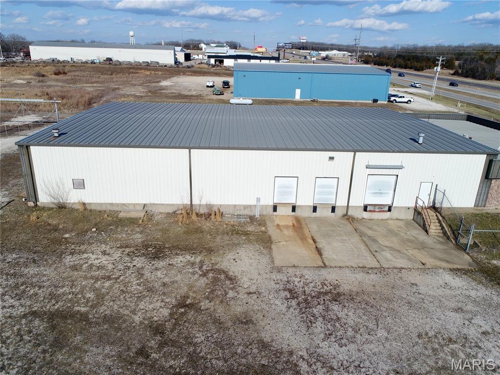 10825 N Service Road