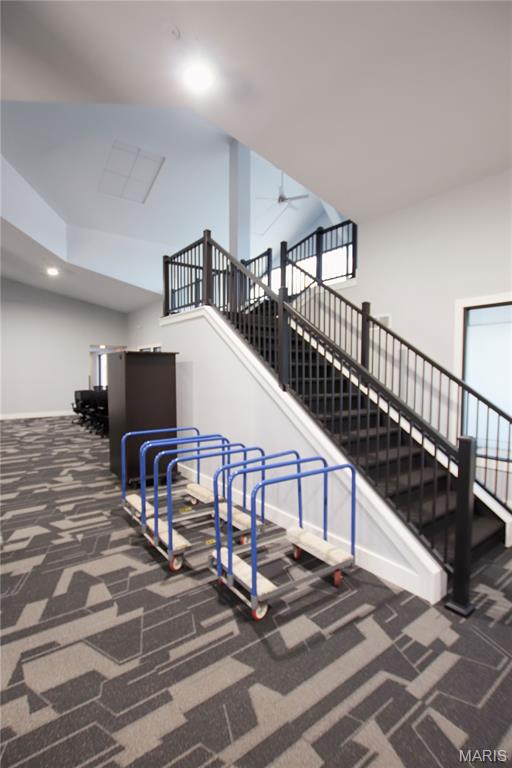 4095 N Service Road W