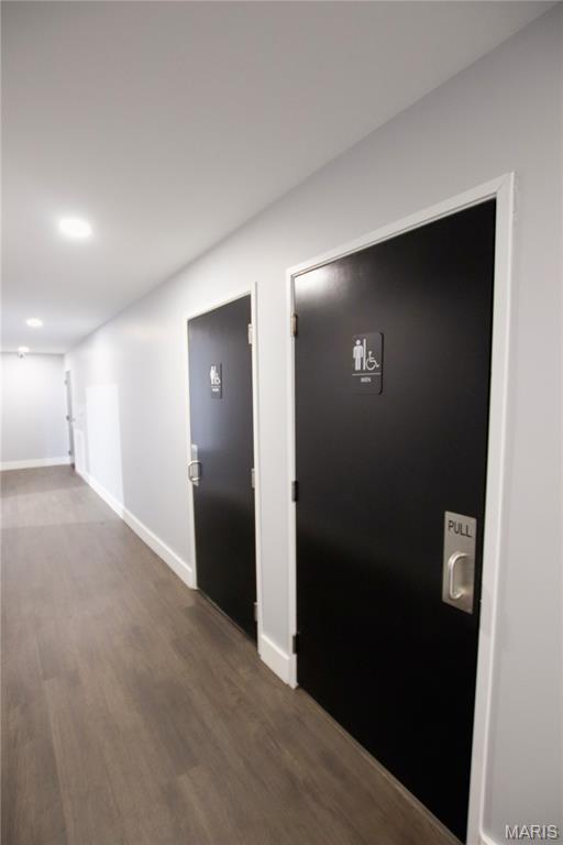 4095 N Service Road W