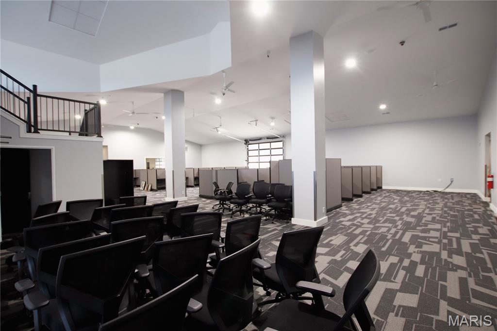 4095 N Service Road W