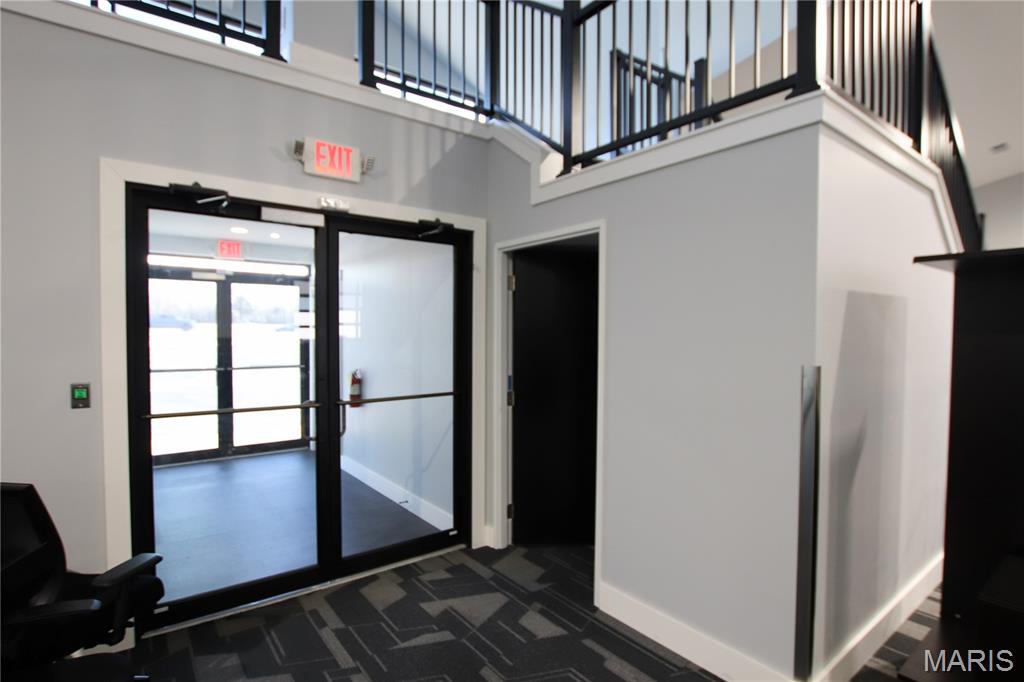 4095 N Service Road W