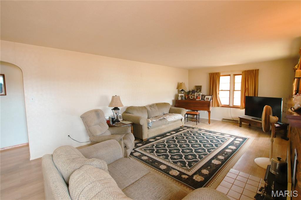 286 E Springfield Avenue