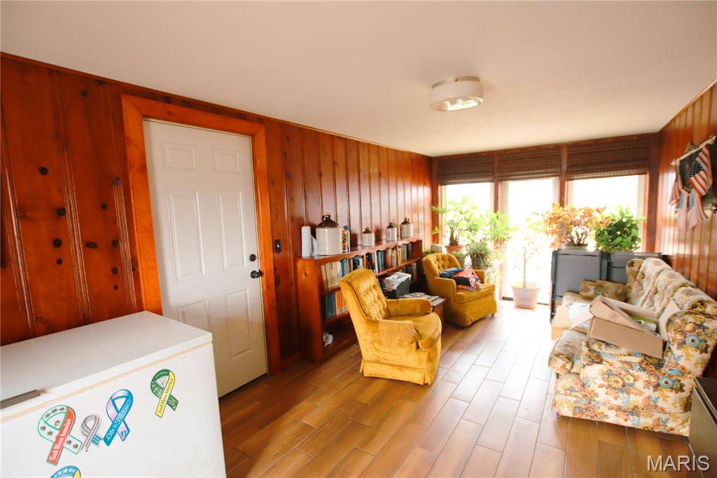 286 E Springfield Avenue