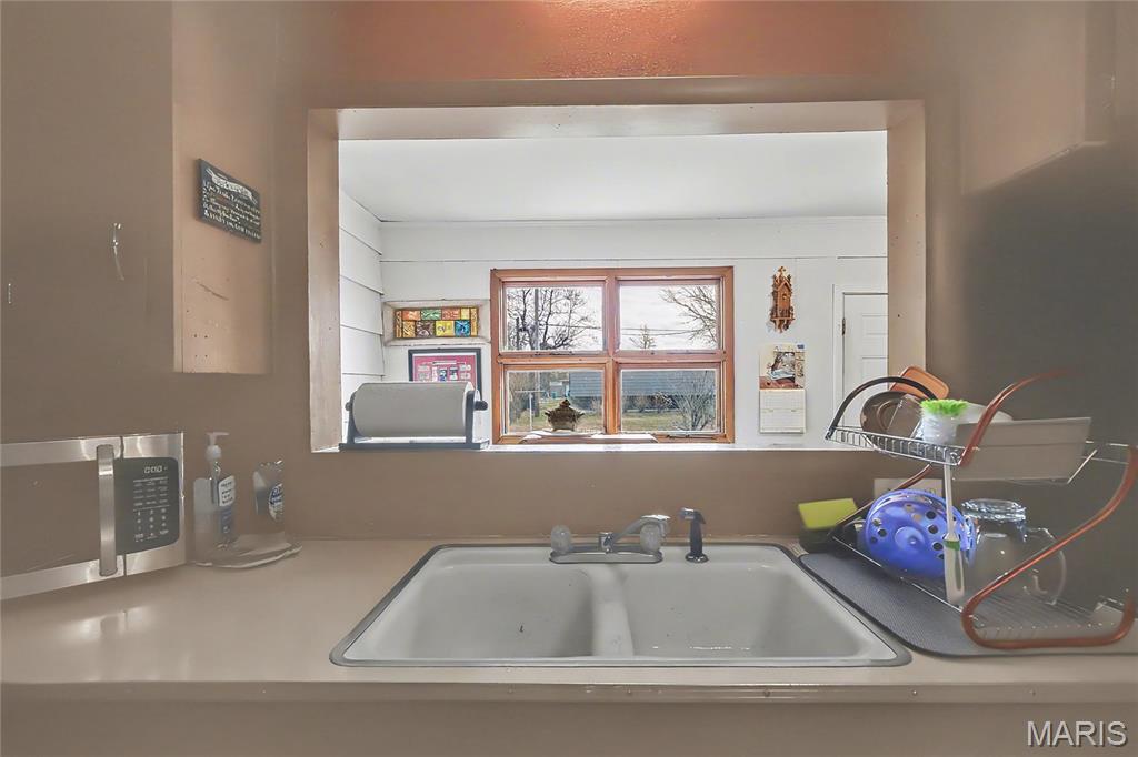 312 W Franklin Avenue