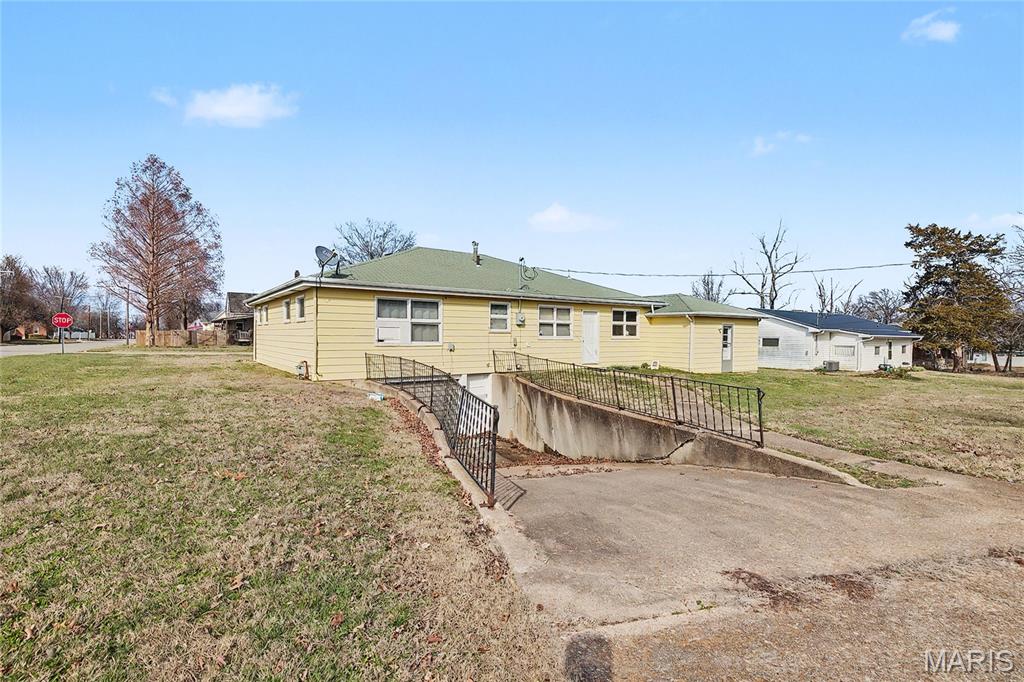 312 W Franklin Avenue