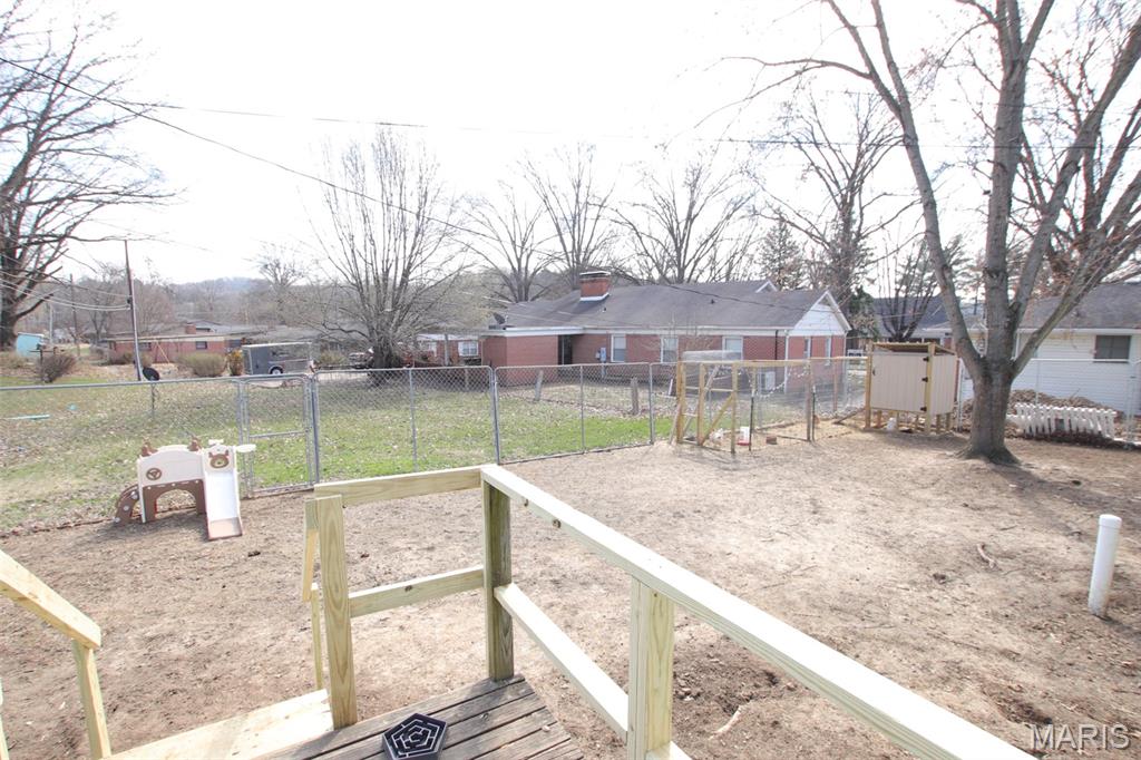 128 State Highway 100