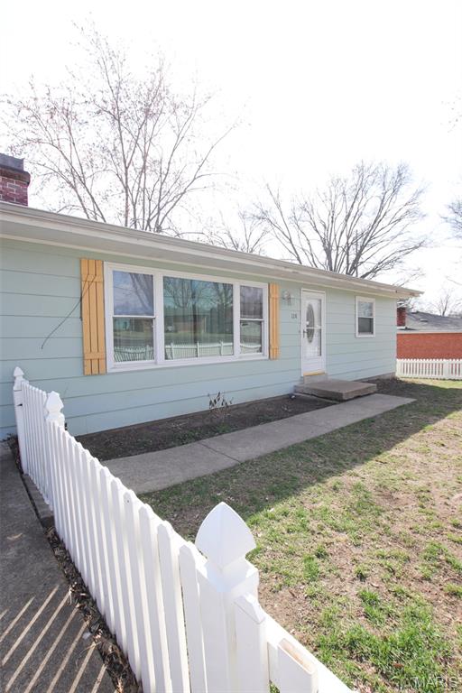 128 State Highway 100