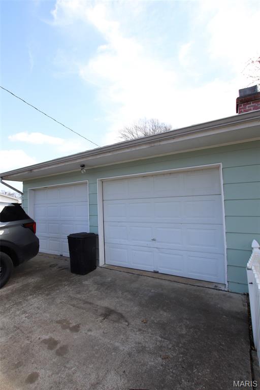 128 State Highway 100