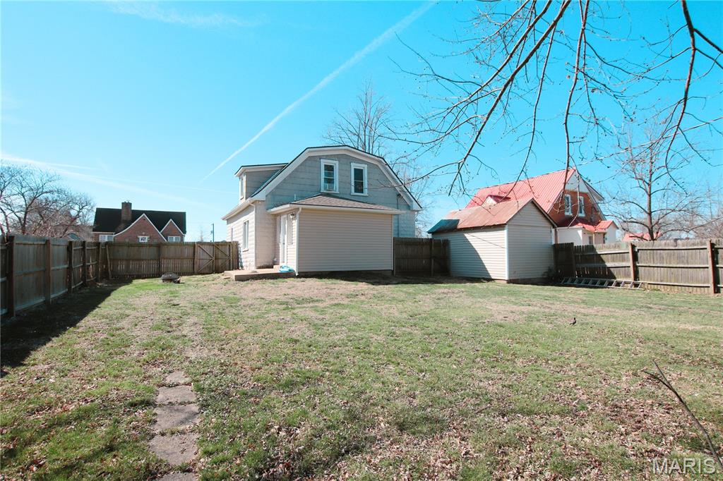 209 W Madison Avenue