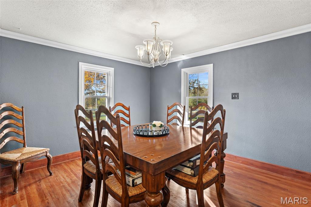 1122 Old County Farm Road