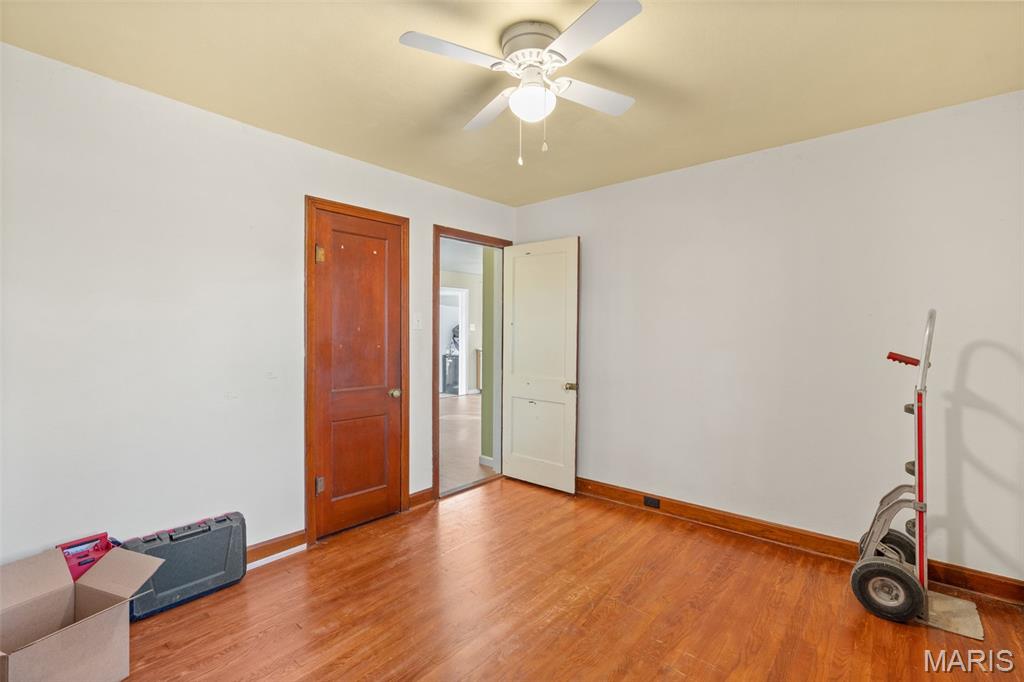 1122 Old County Farm Road