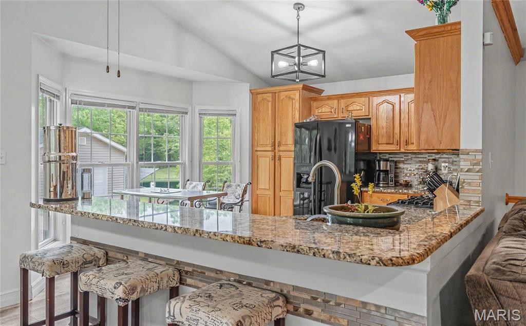 21212 Oak Trail