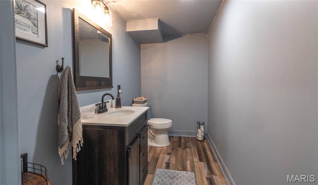 21212 Oak Trail