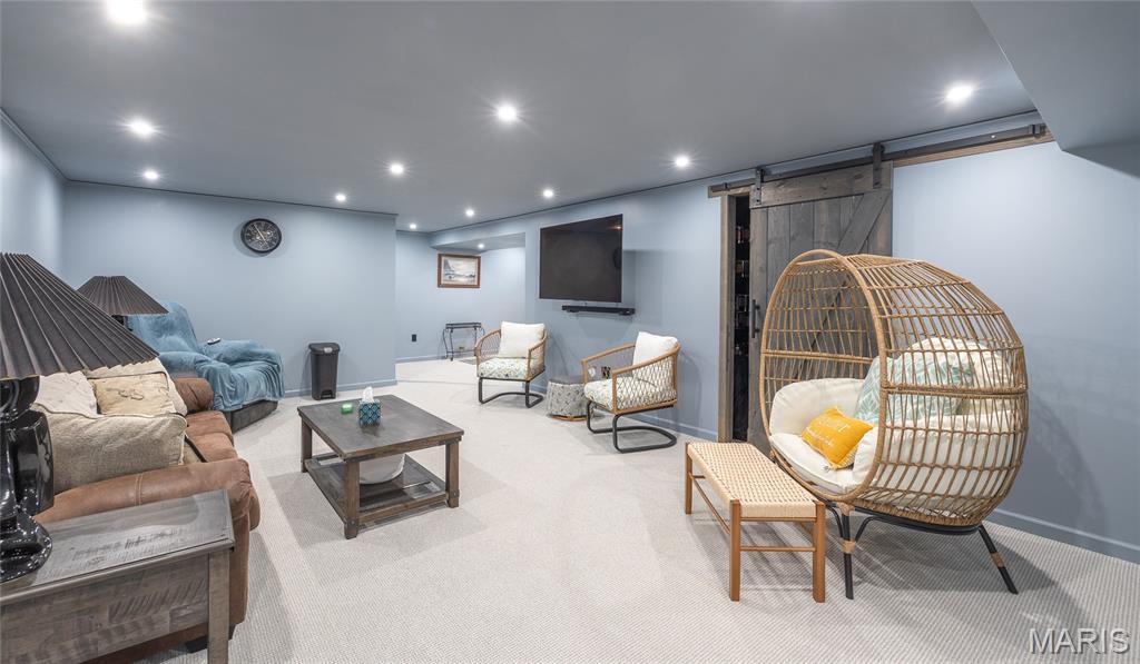 21212 Oak Trail