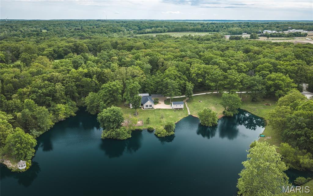21212 Oak Trail