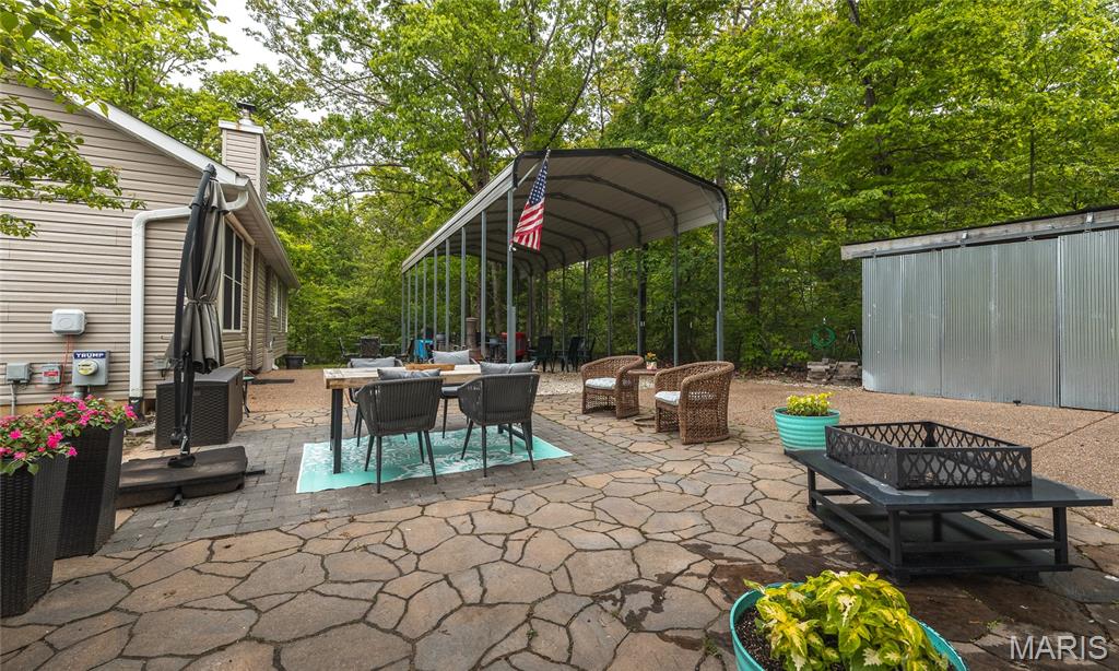 21212 Oak Trail