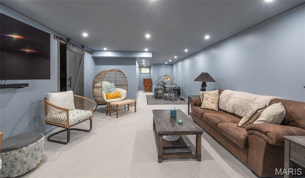21212 Oak Trail