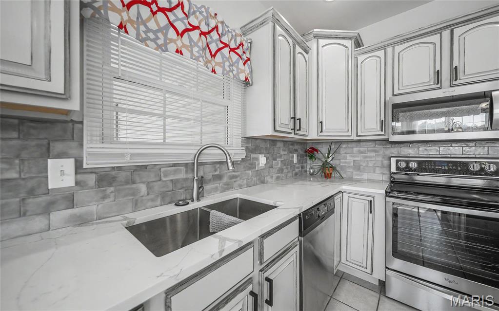 495 Grandview Farms Drive