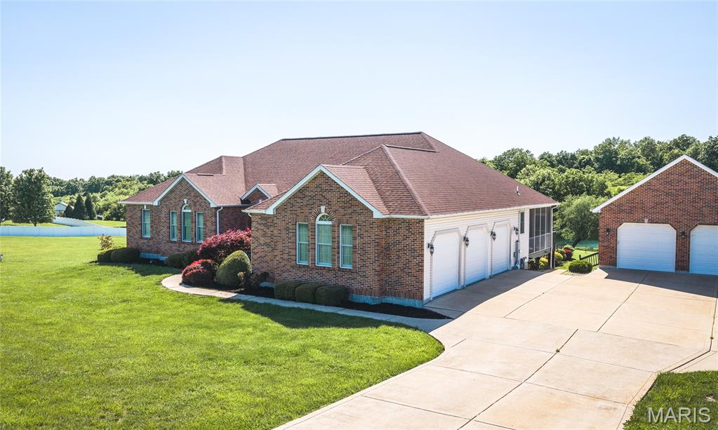 495 Grandview Farms Drive