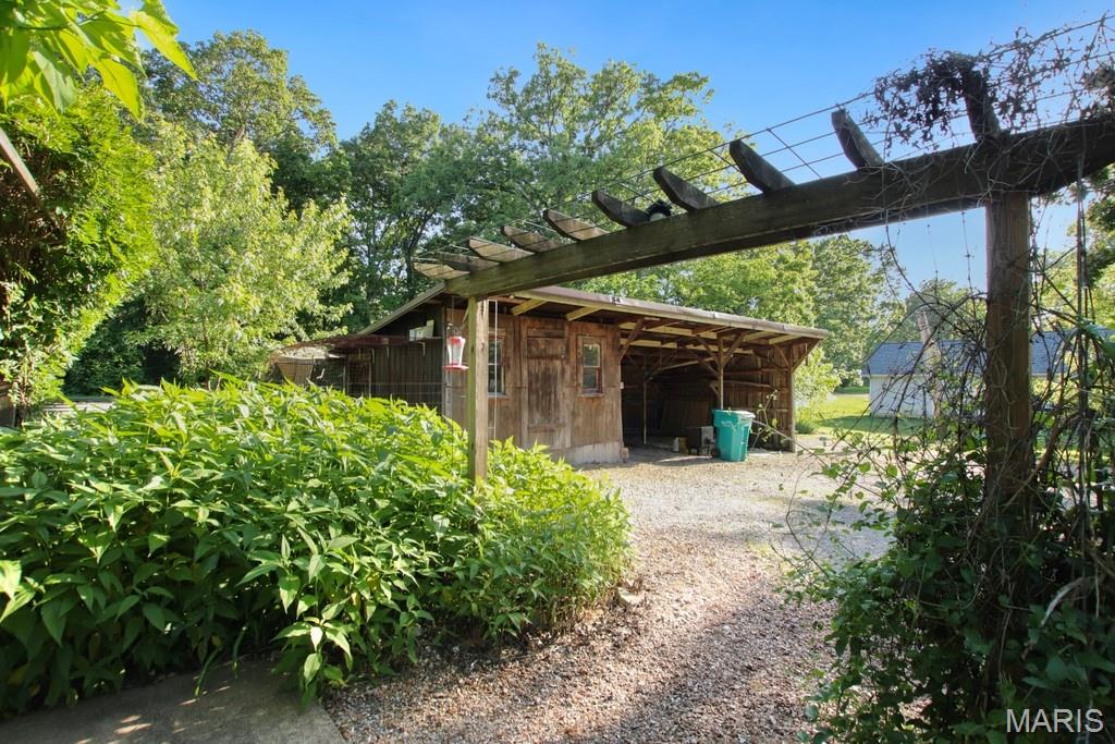 1450 Elmont Road