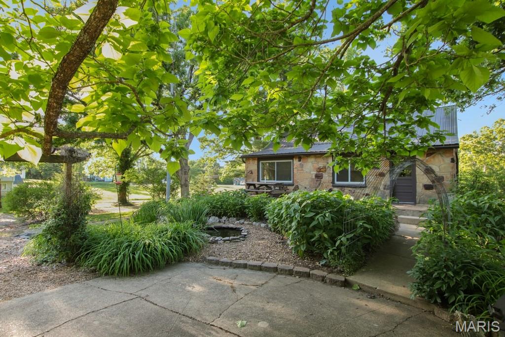 1450 Elmont Road