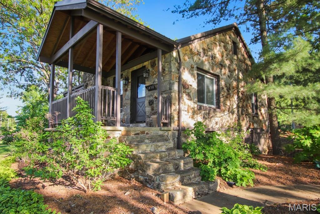 1450 Elmont Road