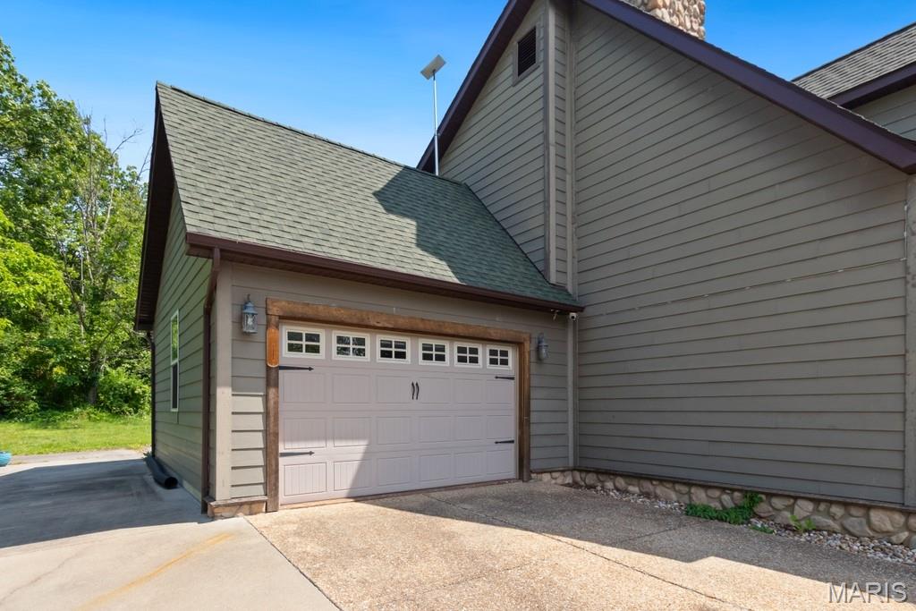 323 Lake Shore Drive