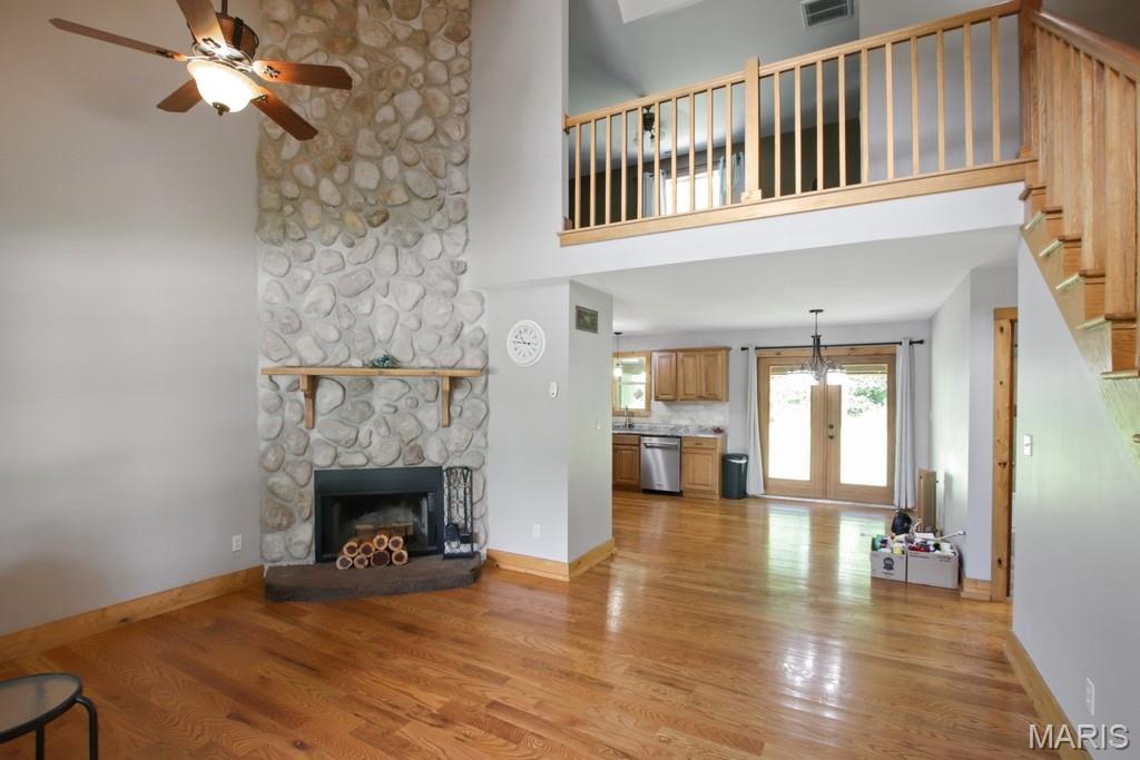 323 Lake Shore Drive