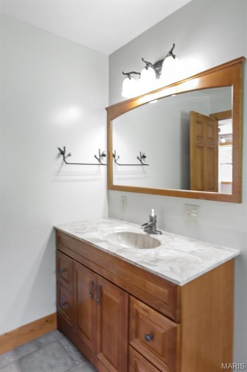323 Lake Shore Drive