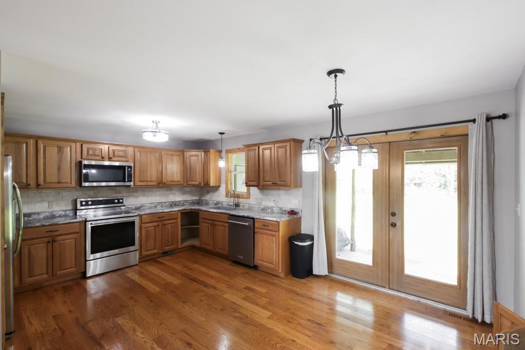 323 Lake Shore Drive