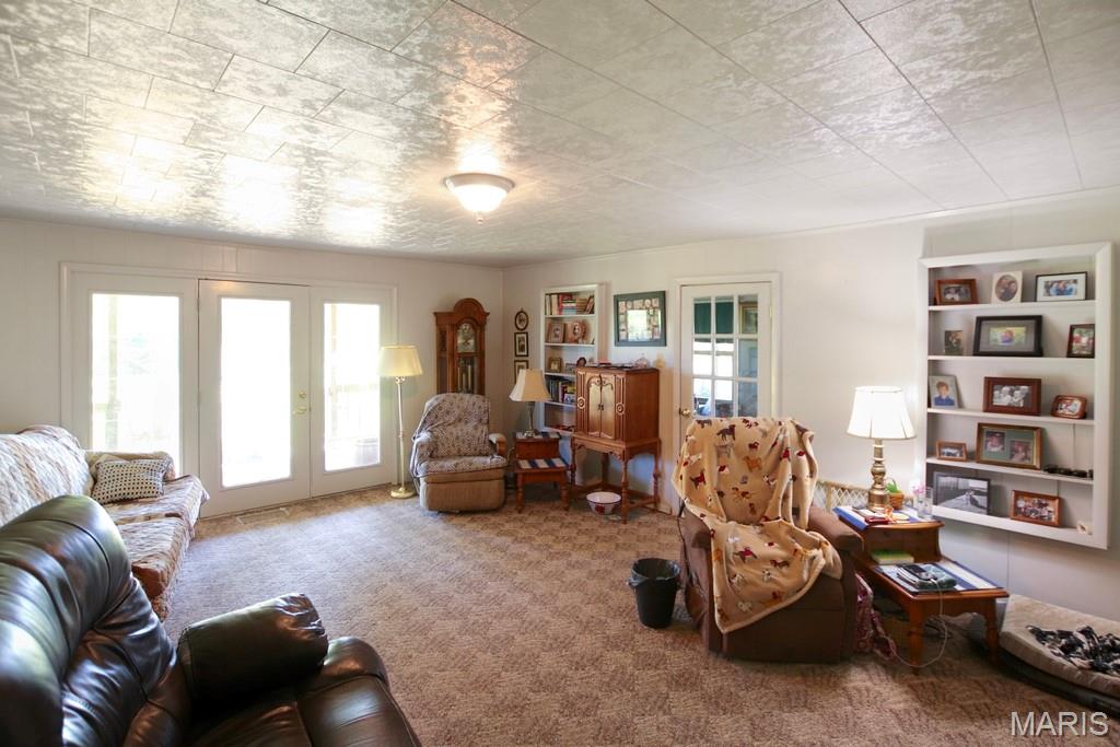 385 Woods Farm Road