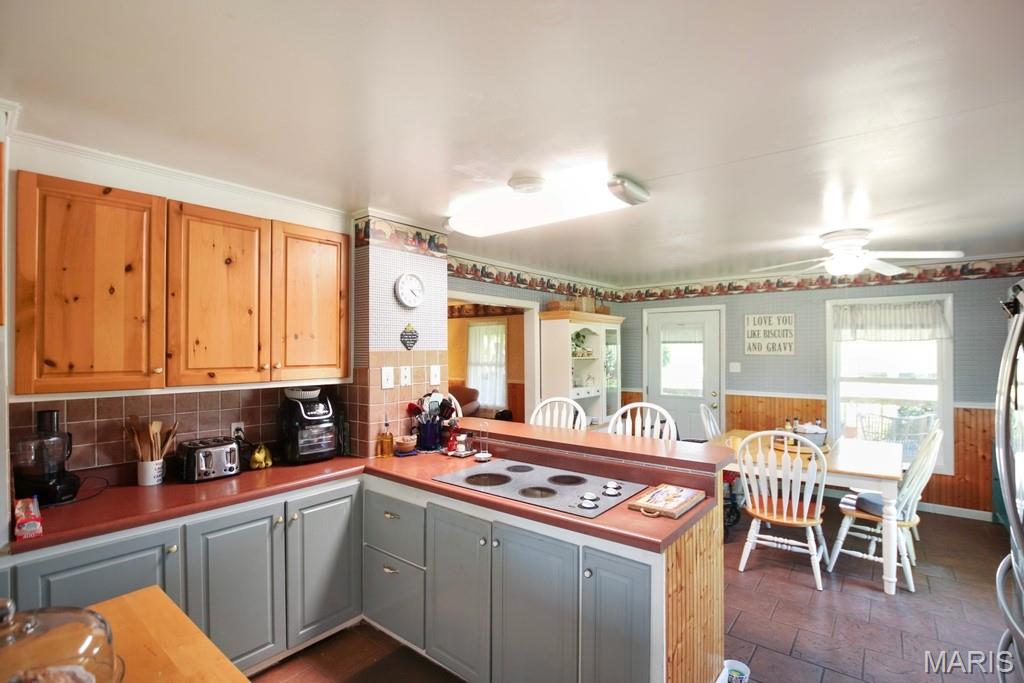 385 Woods Farm Road