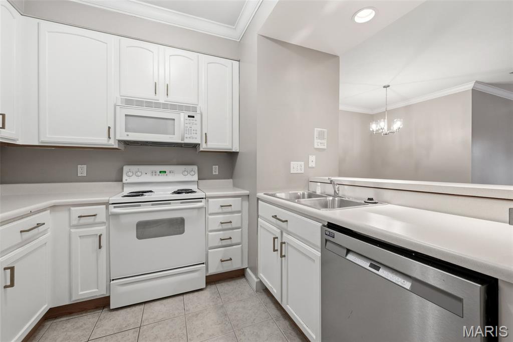 13115 Mill Crossing Court Unit: 100