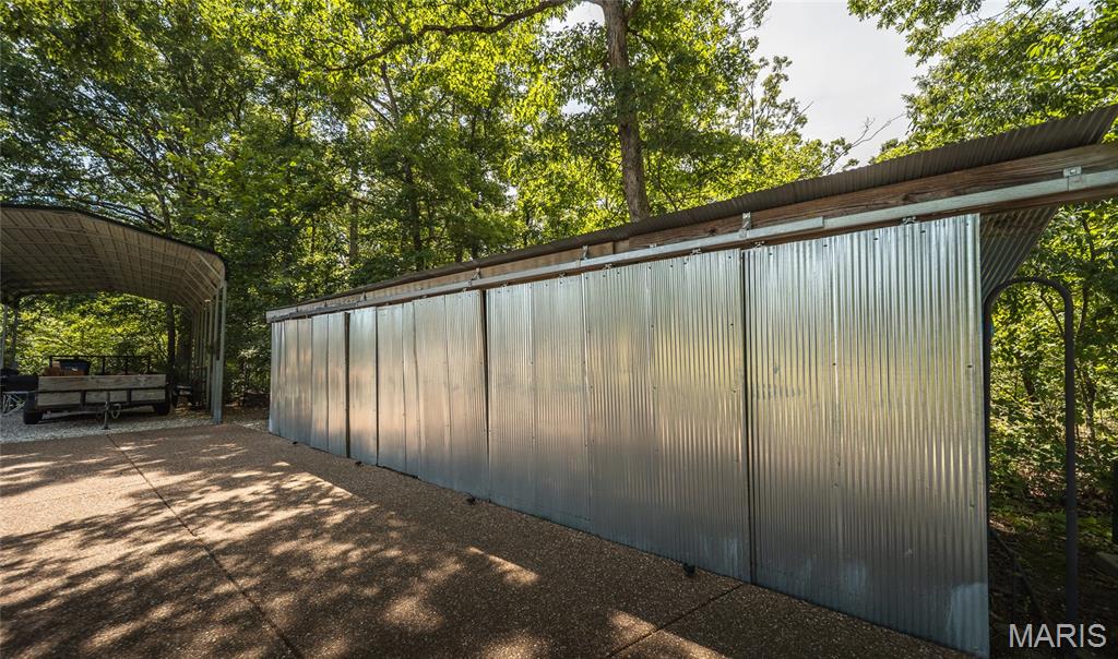 21212 Oak Trail