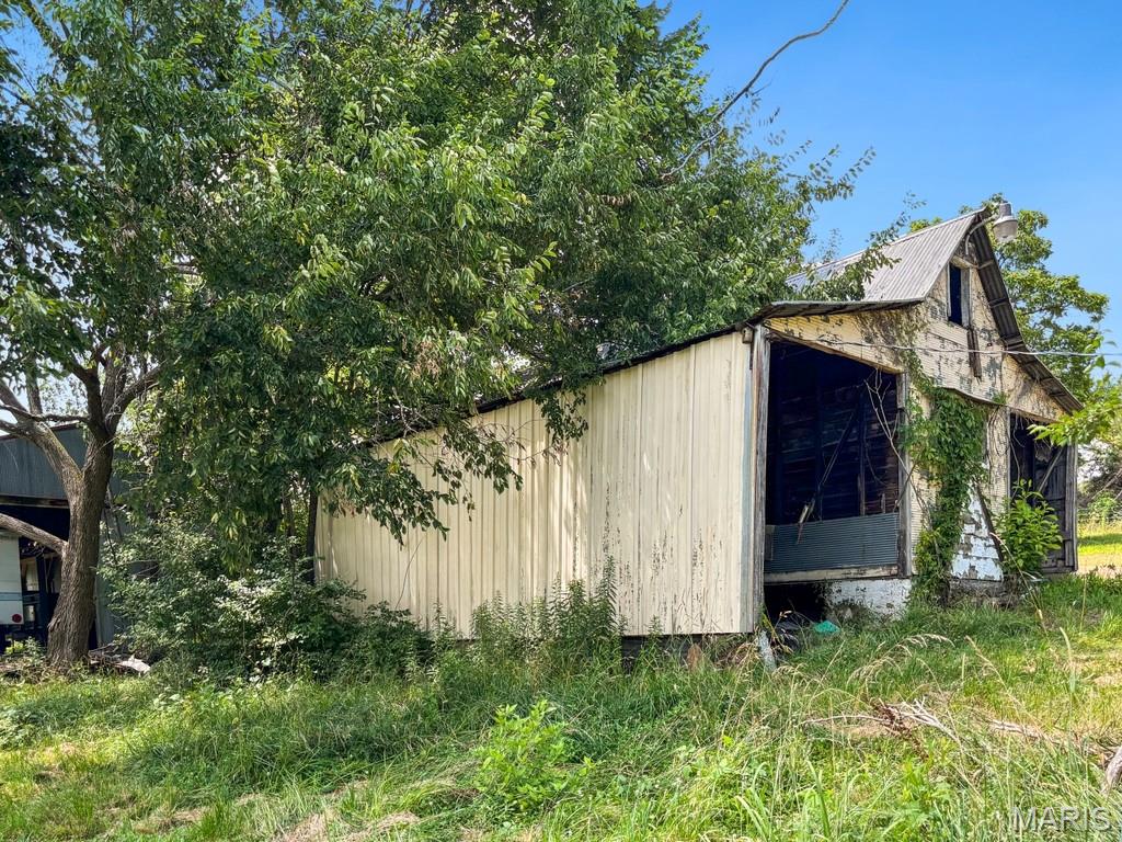 2115 Hwy 28