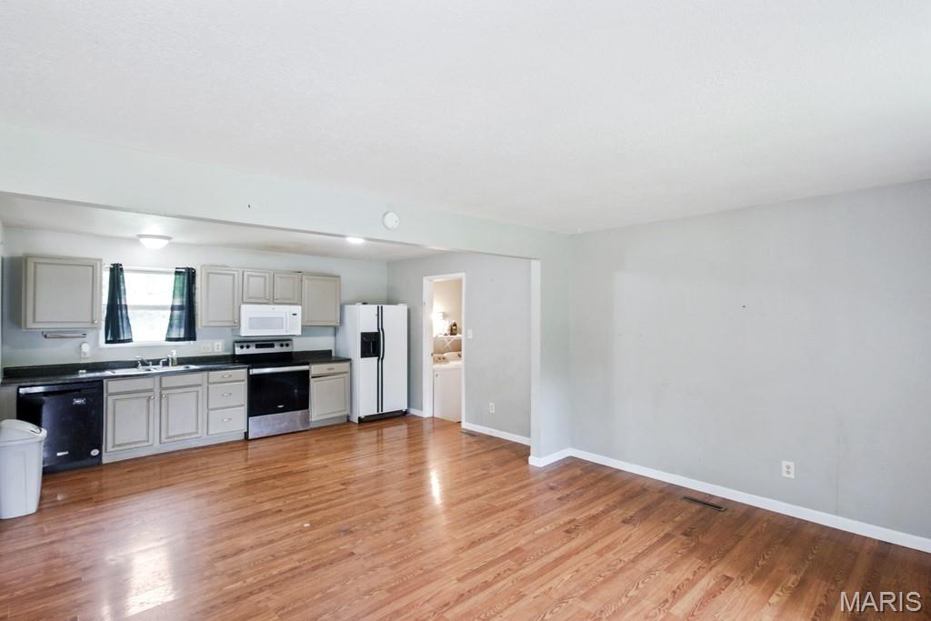 4816 Woodland Drive