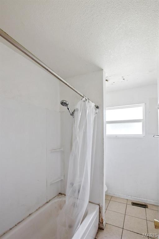 4816 Woodland Drive