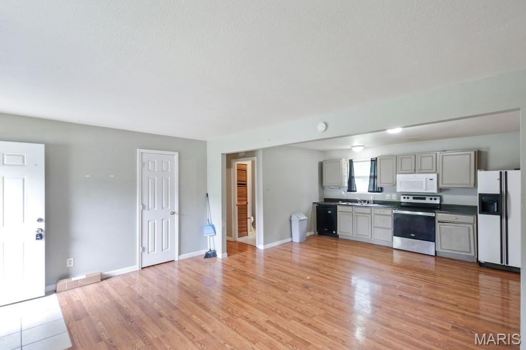 4816 Woodland Drive