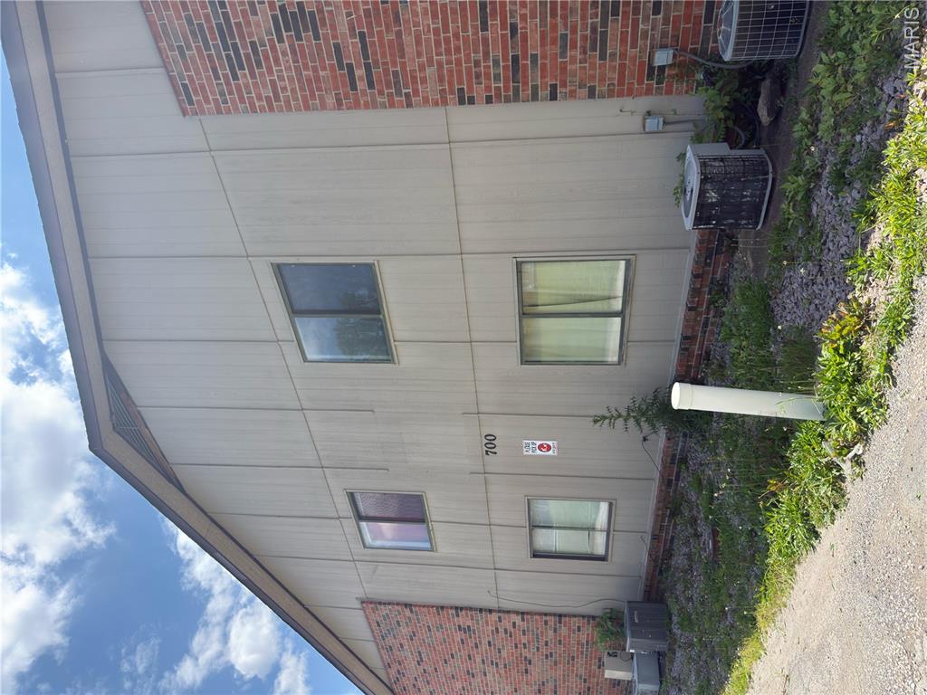 700 W Union Street