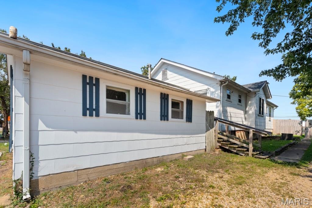 867 W Springfield Road