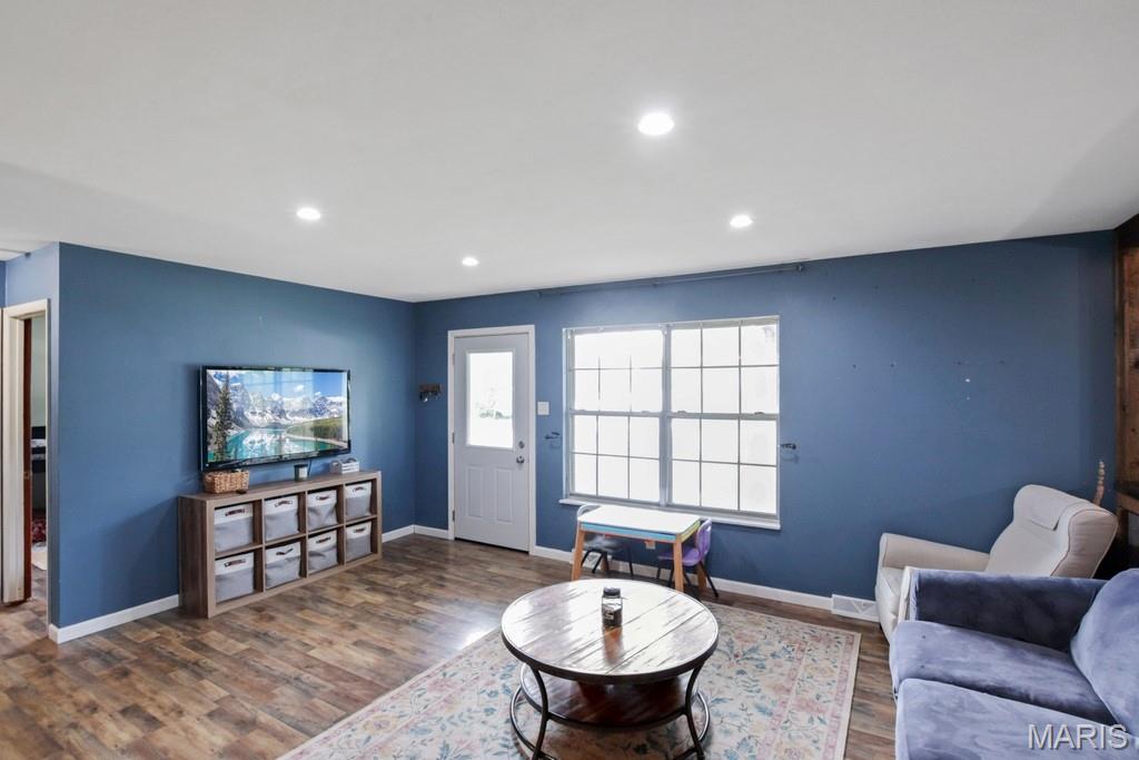 325 Lake Shore Drive