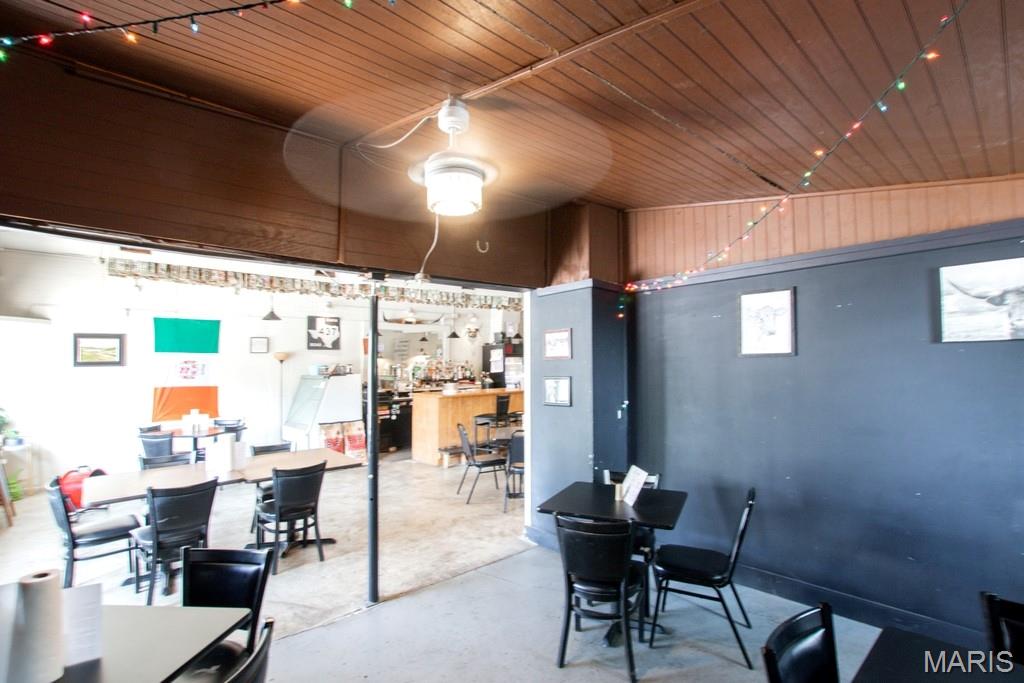 211 Highway 50