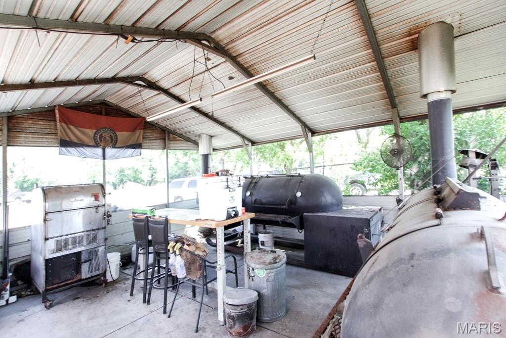 211 Highway 50
