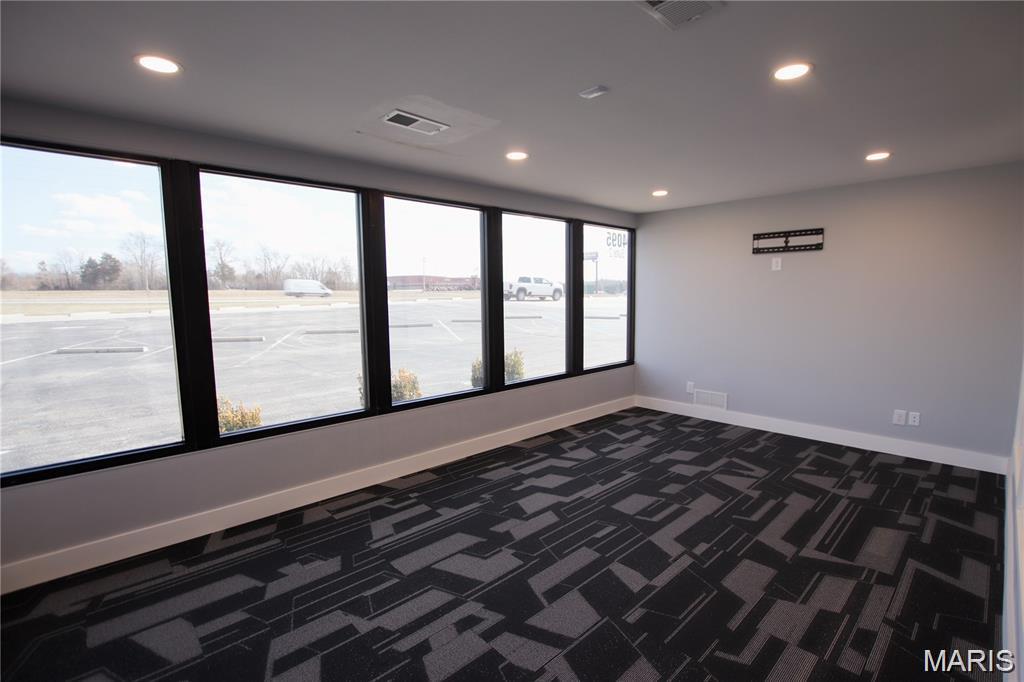 4095 N Service Road W
